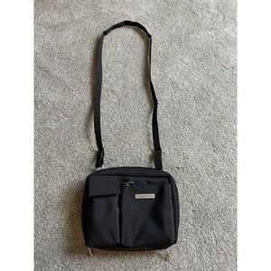 Baggallini Black Multi Pocket/Compartment Adjustable Strap Crossbody Bag EUC Y22